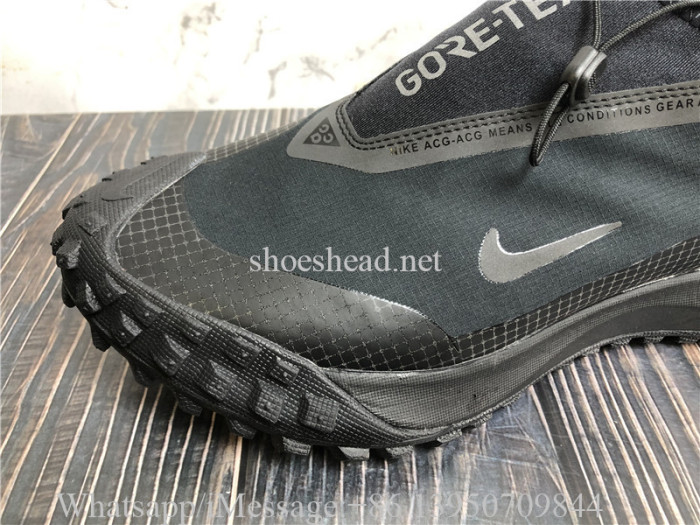 Nike ACG Gore-Tex Mountian Fly