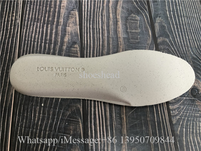 Louis Vuitton Trainer Grey White