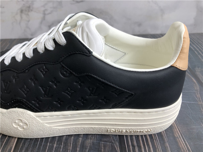 Super Quality Louis Vuitton Low Top Sneaker Black White