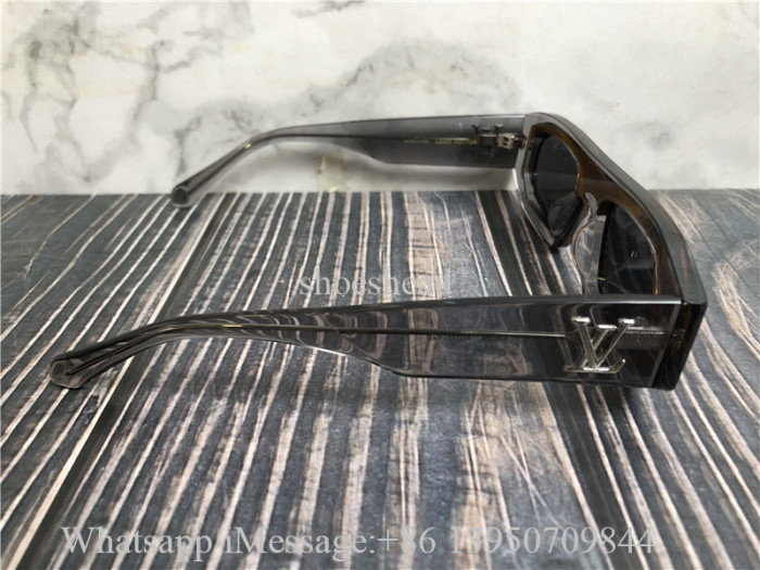 Louis Vuitton Sunglasses 30