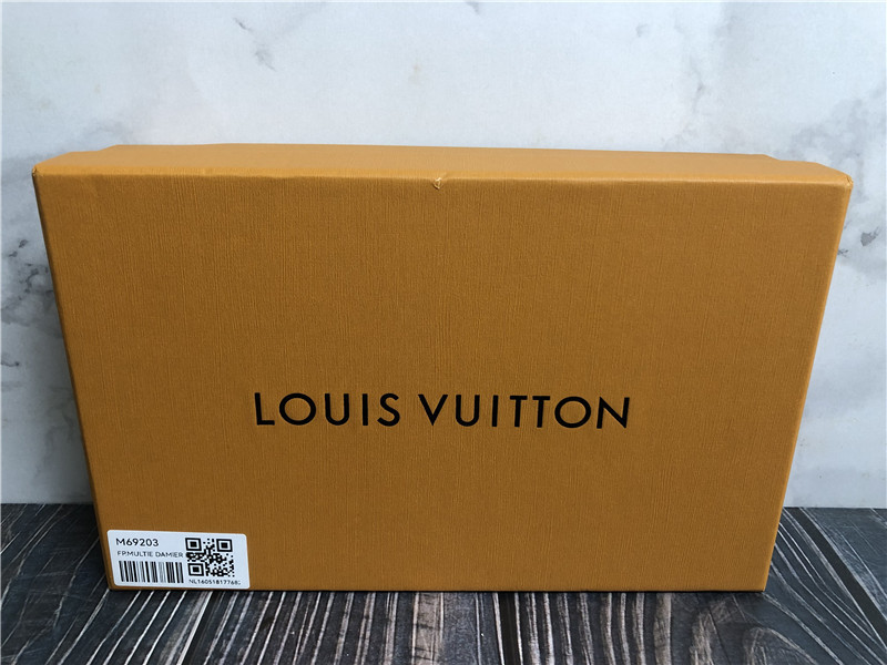 Original Louis Vuitton Felicie Pochette Cream in Calfskin Leather With Gold-tone