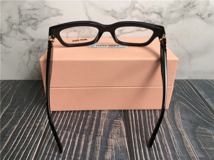 Miu Miu Sunglasses 02