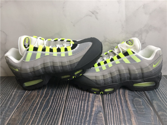 Nike Air Max 95 OG Neon