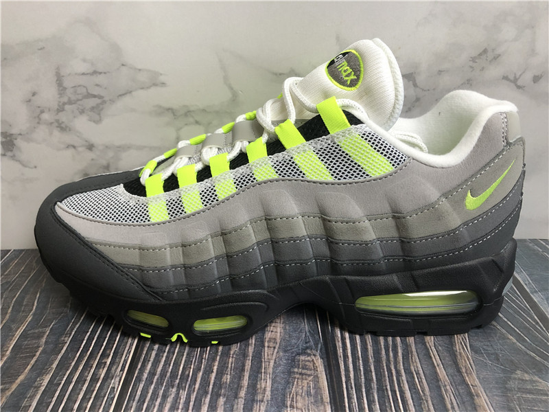 Nike Air Max 95 OG Neon