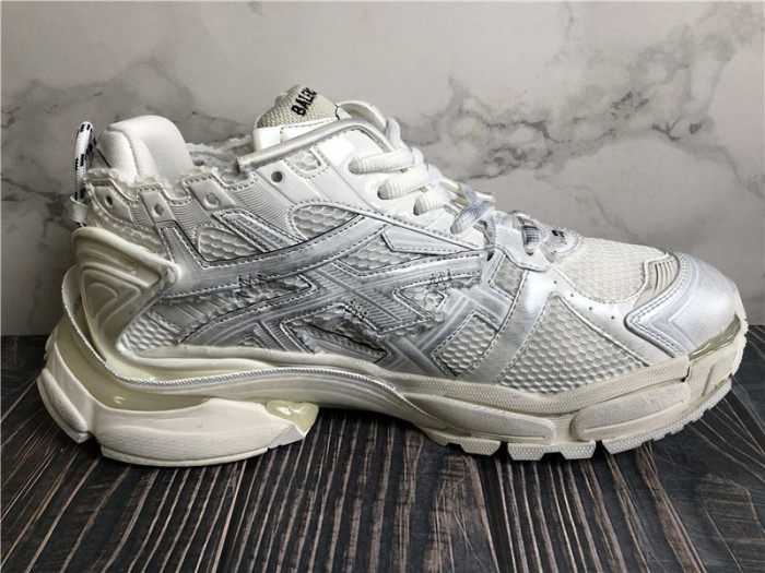 Balenciaga 700 Trianer Monocolor Kith White
