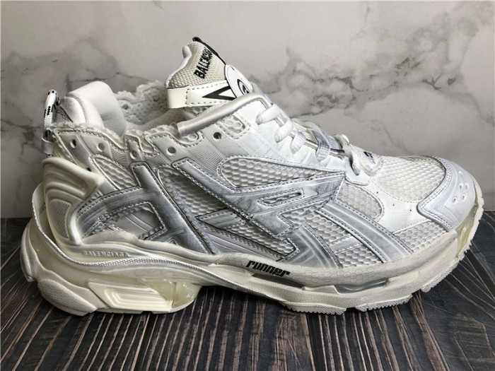 Balenciaga 700 Trianer Monocolor Kith White