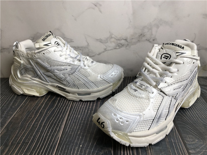 Balenciaga 700 Trianer Monocolor Kith White