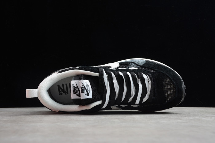 Nike LDWaffle Sacai Black White