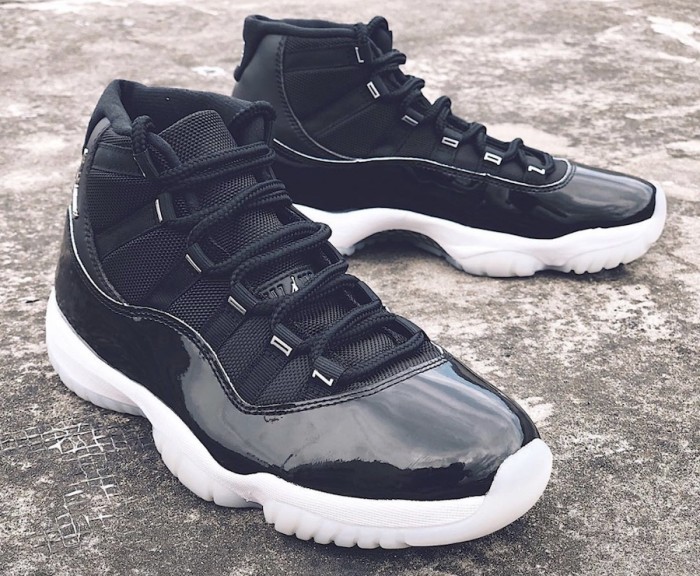 AIR JORDAN 11 “ 25th Anniversary” Black White CT8012-011