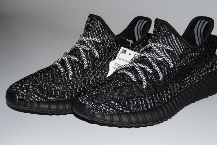 Yeezy Boost 350 V2“Black Static” Reflective EF2368