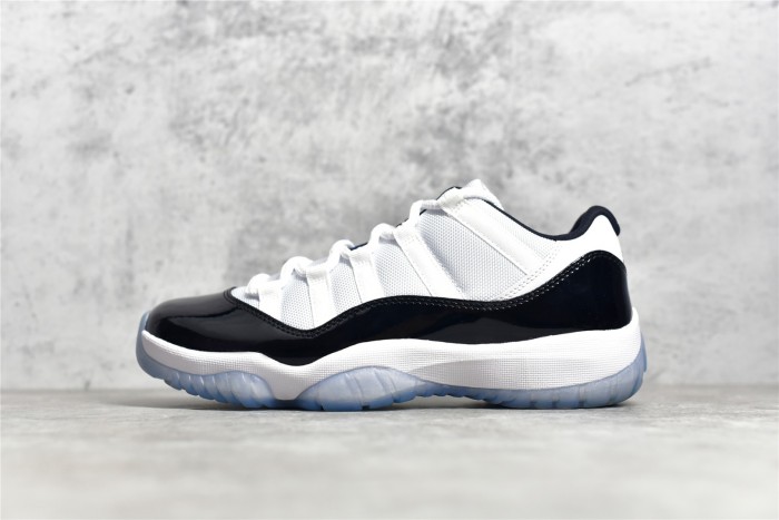 Air Jordan 11 Low “Concord” 528895-153