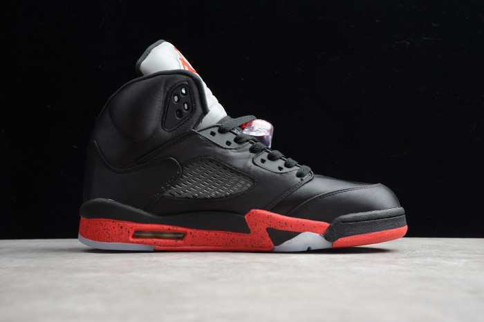 Air Jordan 5 Retro “Satin Bred”136027-006