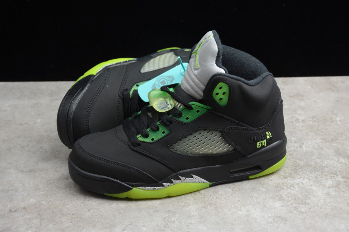 Air Jordan 5 Retro OG “Quai 54” Black Fluorescent Green 255054-511