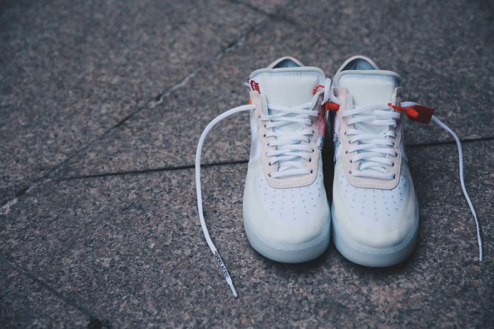 Off White x Air Force 1 Virgil Low White with Zip-Tie A04606-100