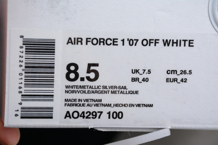 Conplex Con Off-White x MoMa x Air Force 1’07 Virgil White with Zip-Tie AV5210-100