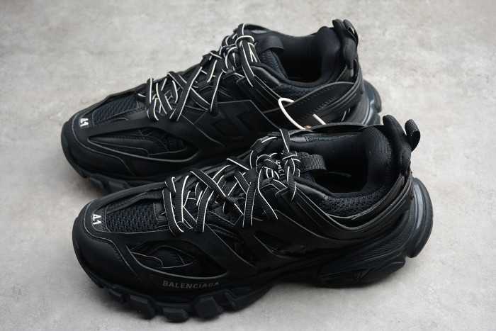 Balenciaga tess s gomma best sale trek