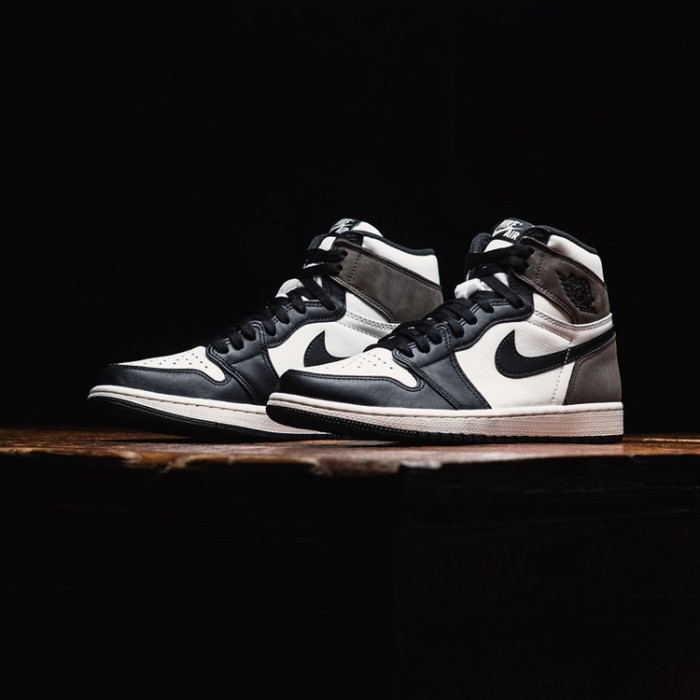 Air Jordan 1 High OG “Dark Mocha” 555088-105