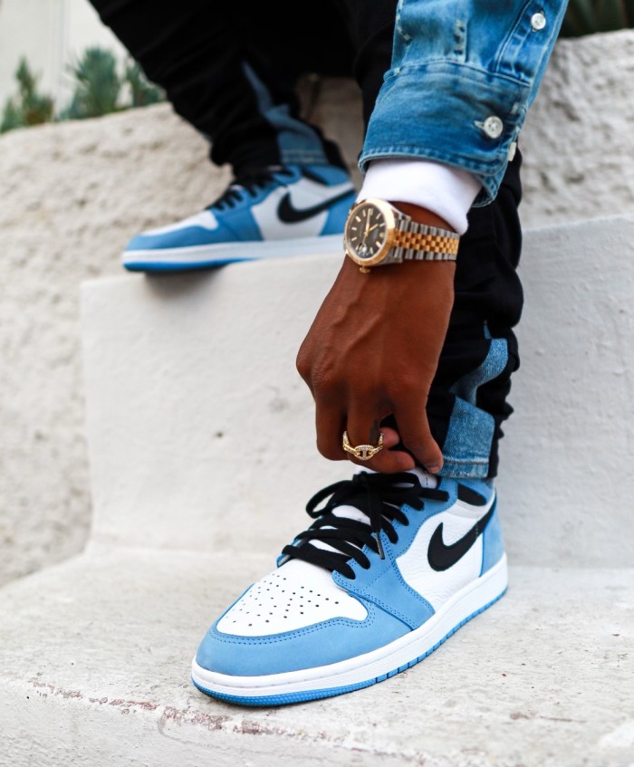 Air Jordan 1 High “University Blue” 555088-134