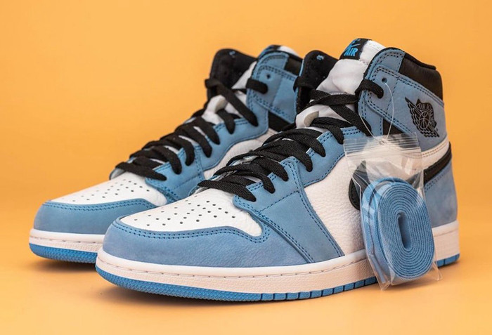 Air Jordan 1 High “University Blue” 555088-134