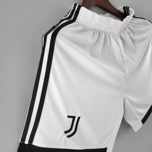Juventus Home Shorts 22/23