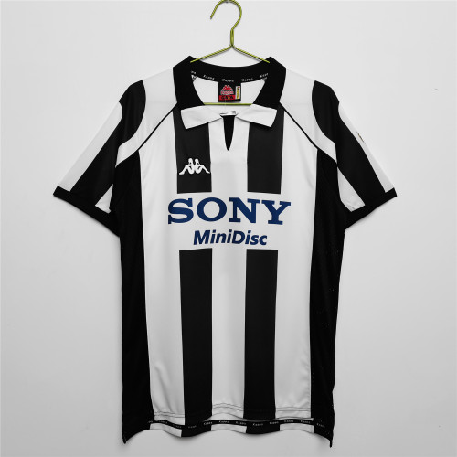 Juventus Home Retro Jersey 1997/98