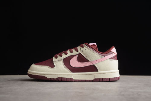 SB Dunk Low “Valentine’s Day” Sweet Panda DR9705-100