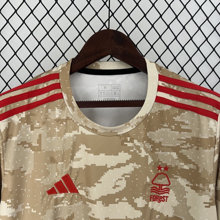 Nottingham Forest Limited Edition Warm Up Man Jersey 23/24