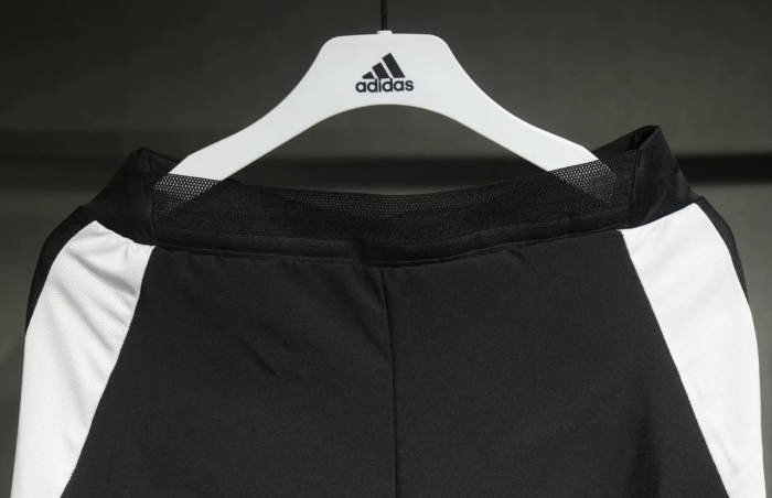 Juventus Home Player Shorts 24/25