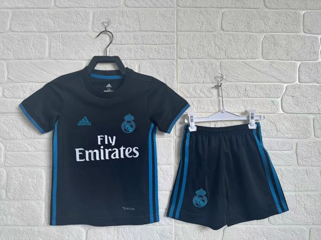 Real Madrid Away Retro Kids Suit 2017/18