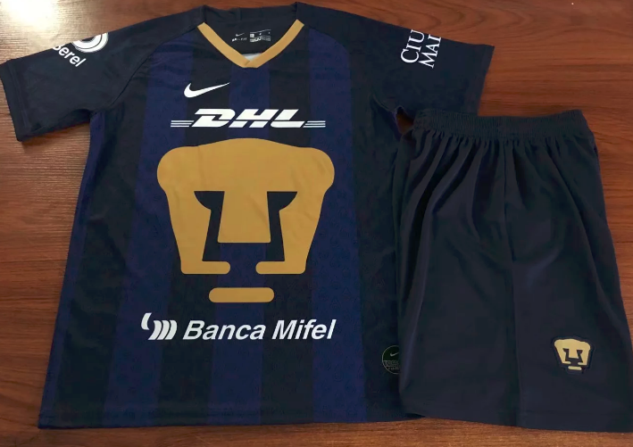 unam away kit