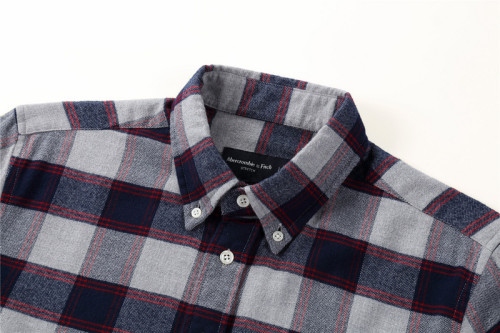 Men's Classic Long-sleeved Plaid Flannel Shirt ST203
