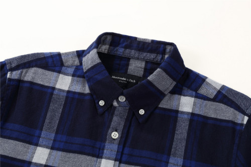 Men's Classic Long-sleeved Plaid Flannel Shirt ST205