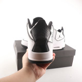 Classic Basketball Shoes AR1000