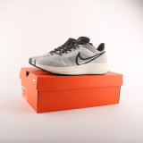 Mesh running shoes DH4071