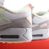 Classic Sneaker DM9922