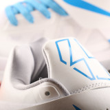 Classic Basketball Shoes AQ5103