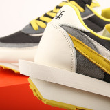 Limited Edition Sneaker DJ4877