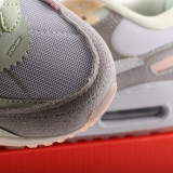 Classic Sneaker DM9922