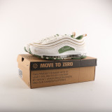 Classic Sneaker DM8588