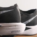 ZoomX Vaporfly DV4130