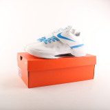 Classic Basketball Shoes AQ5103