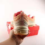 Classic Sneaker DM8943