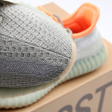 350 V2 Classic Sneaker FX9035