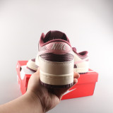 DUNK SB LOW CLASSIC D01004