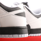 DUNK SB LOW CLASSIC FD9064-011