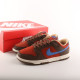 DUNK SB LOW CLASSIC DR9704-200