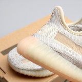 350 V2 Classic Sneaker
