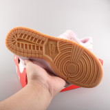 DUNK SB LOW CLASSIC DZ5318-640