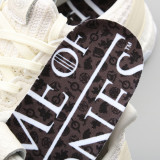 Boost Running Shoes EE3711