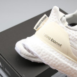 Boost Running Shoes EE3711